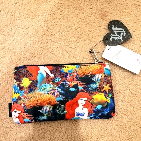 Loungefly Disney Ariel The Little Mermaid Pencil Case NWT - Picture 2 of 2